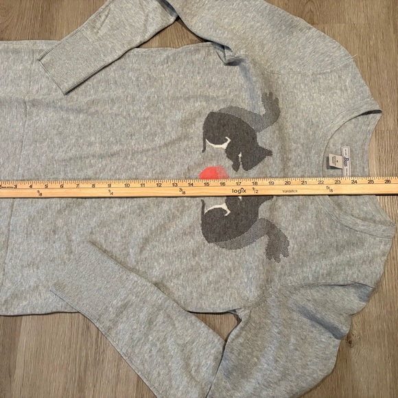 BASS Lightweight Squirrel Sweater - Picture 9 of 9